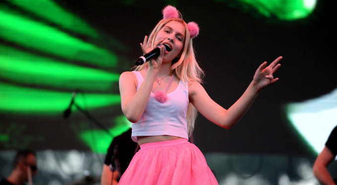 Aleyna Tilki Bursalıları coşturdu