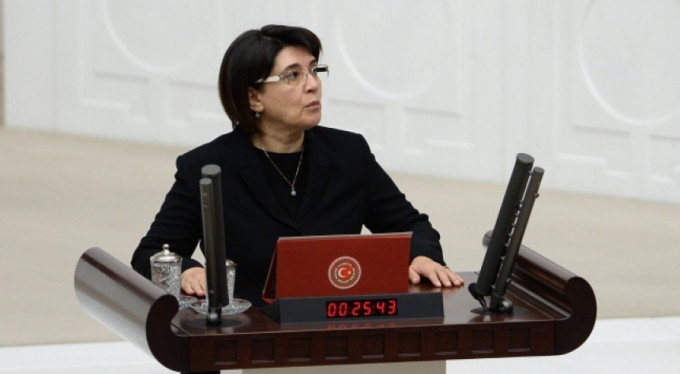 HDP'li Leyla Zana için karar verildi