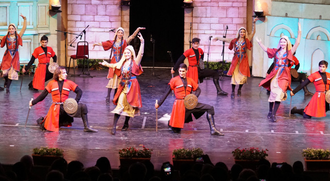 'Altın Karagöz'ün coşkusu Bursa'yı sardı