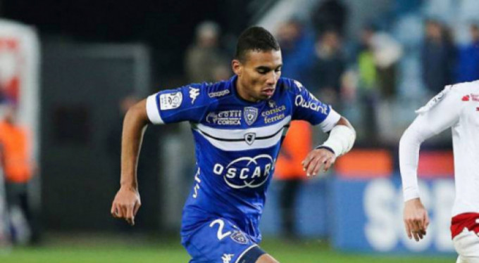 Bursaspor Djiku'dan vazgeçti