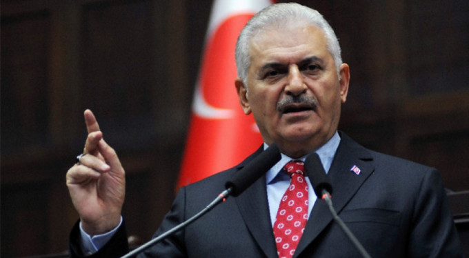 1 dolara göğüslerindeki bayrağı, inançlarını sattılar