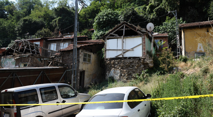 Bursa'da toprak kayması paniği