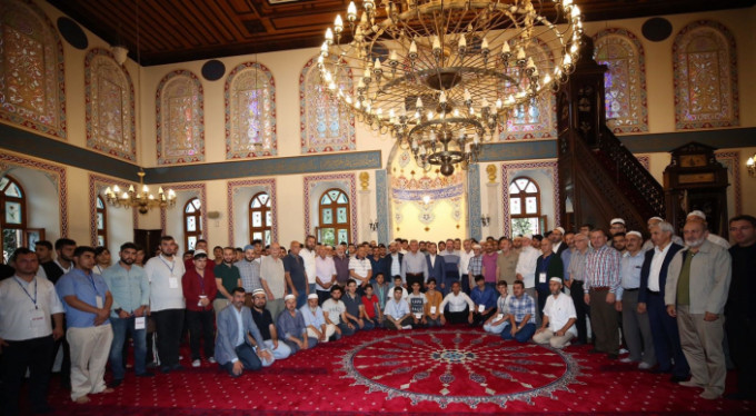 249 hafızla sabah namazı