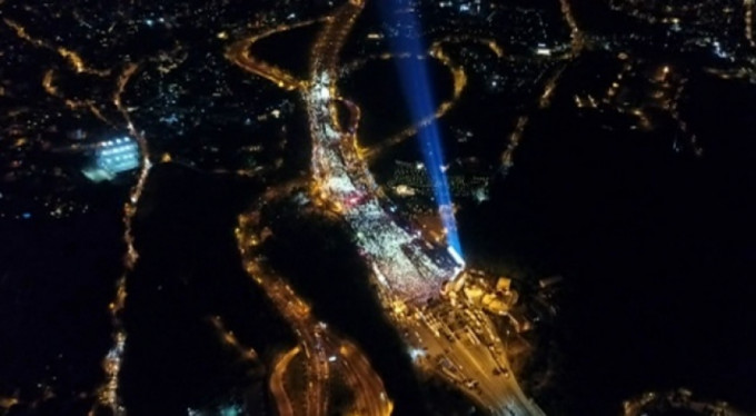 Milyonlar dünyaya böyle mesaj verdi