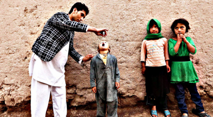 Belediye Başkanı vatandaşları danışmada karşılıyor