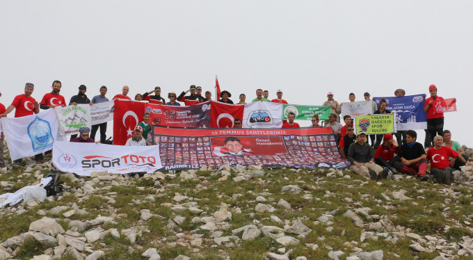 15 Temmuz şehitleri Uludağ'ın zirvesinde anıldı
