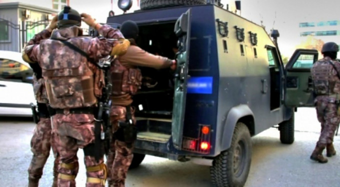 PKK'lı teröristin zorla kaçırdığı kız kurtarıldı