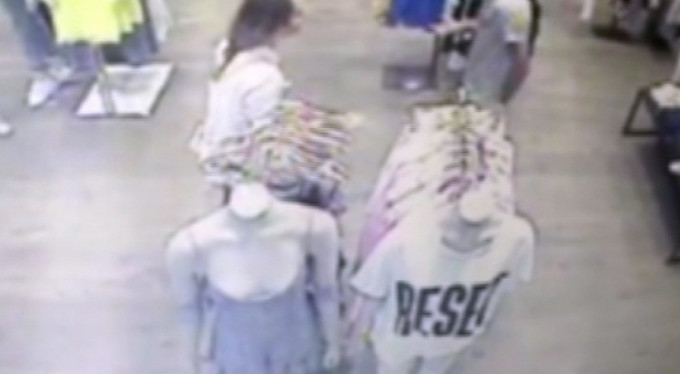 AVM'de tacize uğrayan genç kızın isyanı