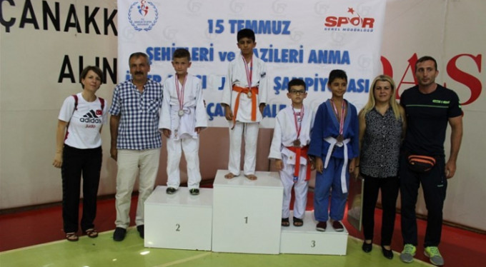 15 Temmuz Şehitleri için yarıştılar