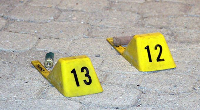 İki aile silahlarla çatıştı! Çok sayıda yaralı var