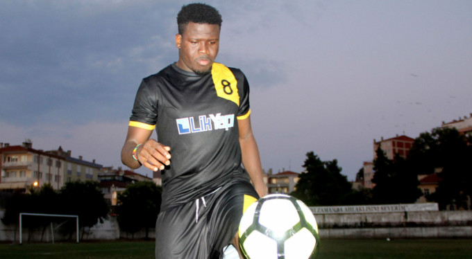 Bursa'da ilginç transfer! Para yerine...