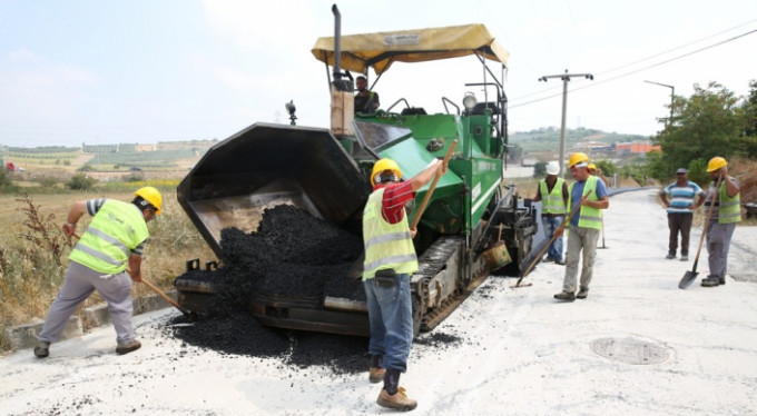 Sıcaklık da sökmüyor! Bursa'da hummalı çalışma