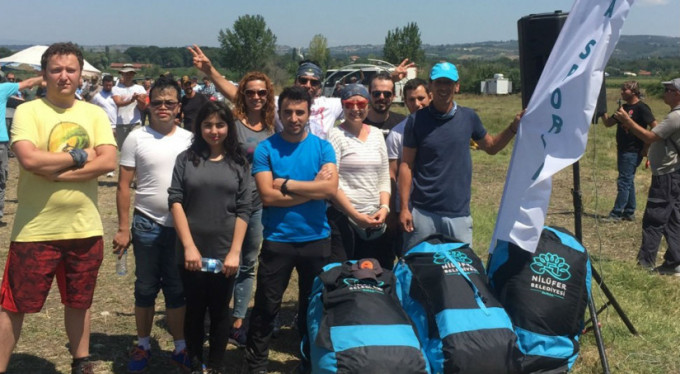 Bursa'da yamaç paraşütü kursu açıldı