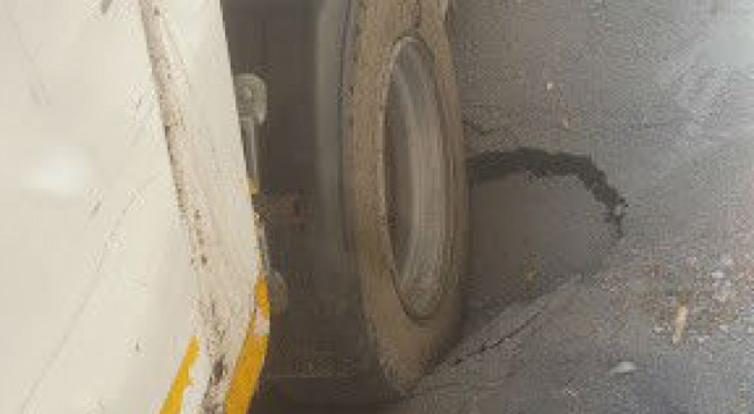 Bursa'da asfalt çöktü!