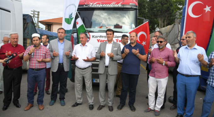 Osmangazi'den Suriye'ye 9 TIR yardım
