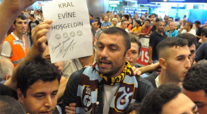 Burak Yılmaz yenden Türkiye'de!