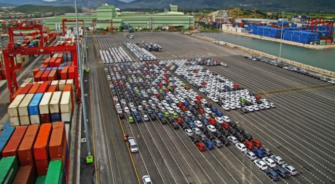 Bursa'nın ihracatını otomotiv uçurdu