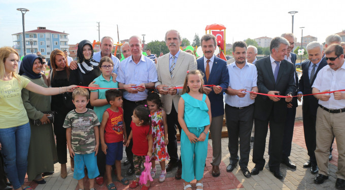 Bursa Büyükşehir'den o ilçeye hizmet yağmuru