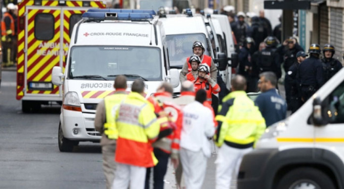 Fransa'da saldırı! Askerlerin üzerine...