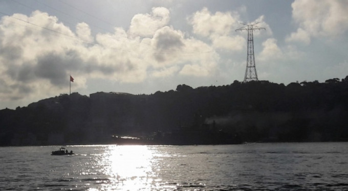 Boğaz gemi geçişlerine kapatıldı