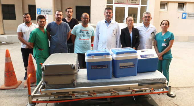 84 yaşında iki hastaya umut oldu