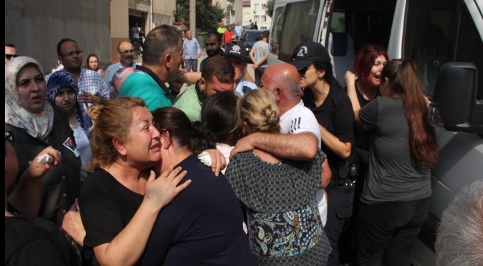 Bursalı şehit polisin baba evinde gözyaşları sel oldu