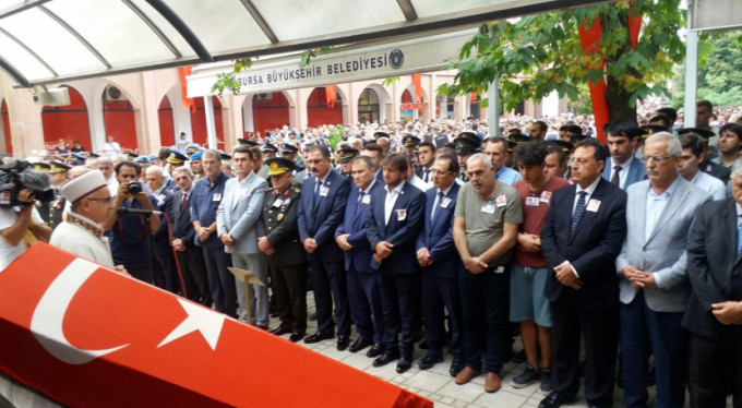 Bursa şehidini böyle uğurladı