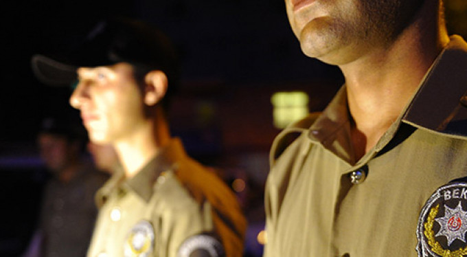 Eski usul geri döndü! Sokaklar onlara emanet