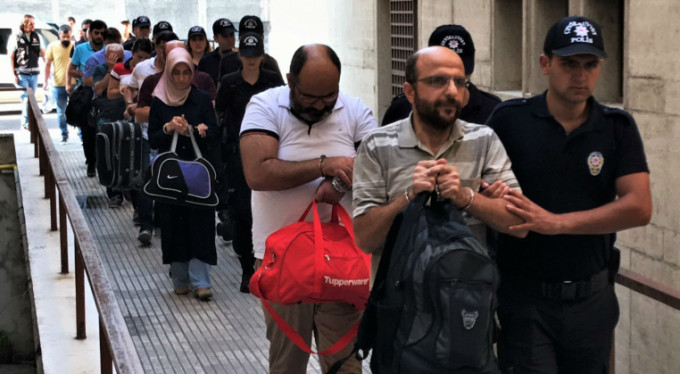 Bursa'da FETÖ'cülerin o listesi ele geçirildi!