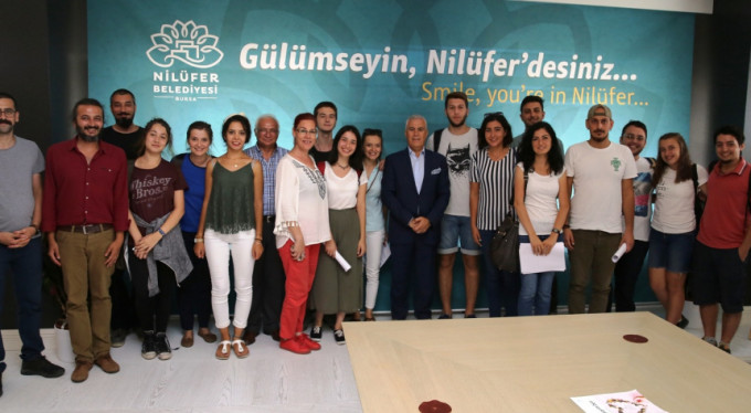 Bozbey: "Gençlerin maddi kaygısı olmamalı"