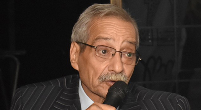 Ünlü sunucu huzurevinde hayatını kaybetti