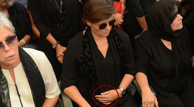 Vatan Şaşmaz'ın cenazesinde kahreden görüntü