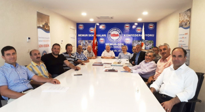 Şeker: "Arakan'da katliamlar durdurulmalı"