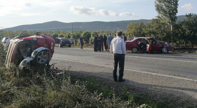 Bursa'da feci kaza! Ölü ve yaralılar var