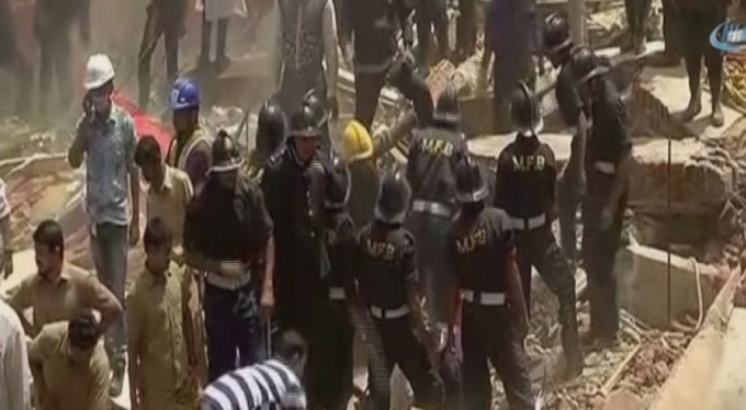 Bina çöktü: 3 ölü