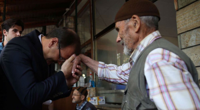 Hakan Çavuşoğlu'ndan bayram mesajı