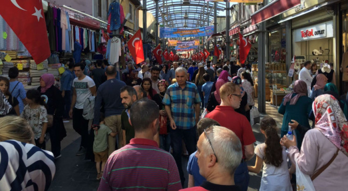 Bursa'da bayram bereketi! Oraya akın ettiler