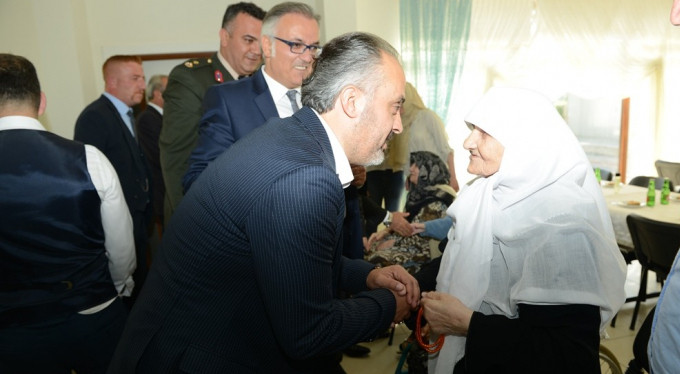 Alinur Aktaş'tan anlamlı ziyaret