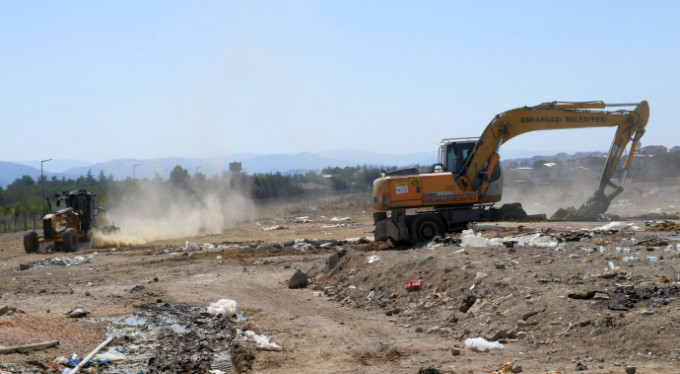 Bursa'da kurban satışları yerleri temizlendi