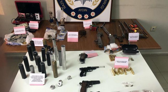 Ev değil cephanelik!