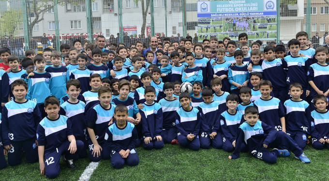 Bursa'da kış futbol okulu başlıyor
