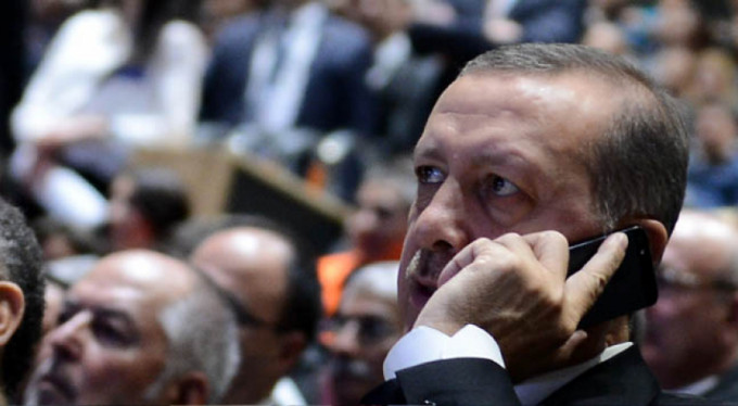 Cumhurbaşkanı Erdoğan, şampiyon güreşçiyi kutladı