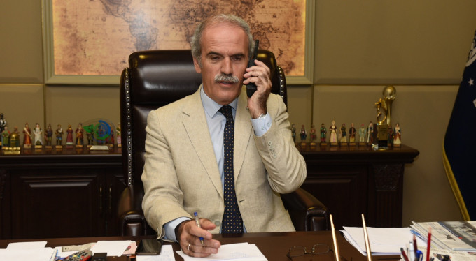 Altepe'den telsizli kutlama