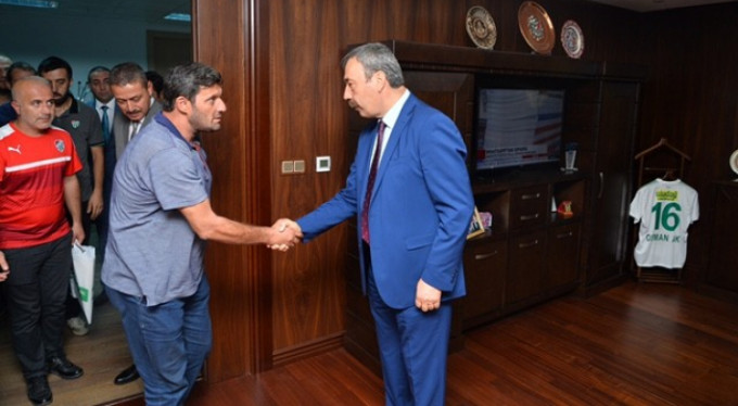 Bursaspor tribün liderlerinden Osman Ak'a ziyaret