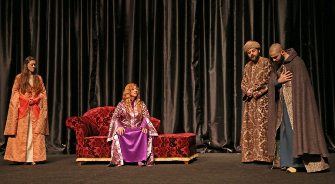 Bursa tiyatroya doyacak