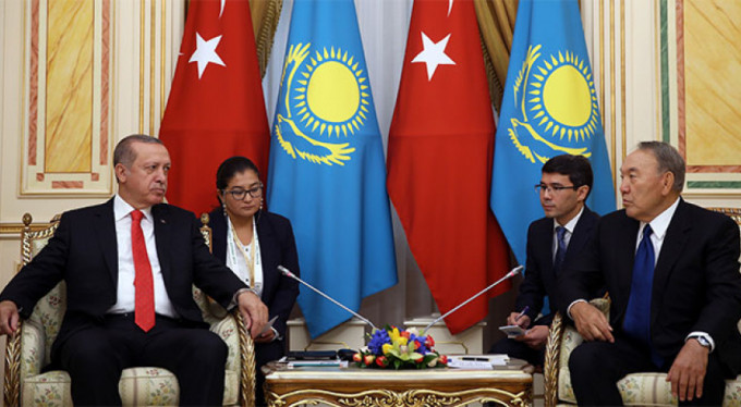 Kazakistan'da net 'FETÖ' mesajı