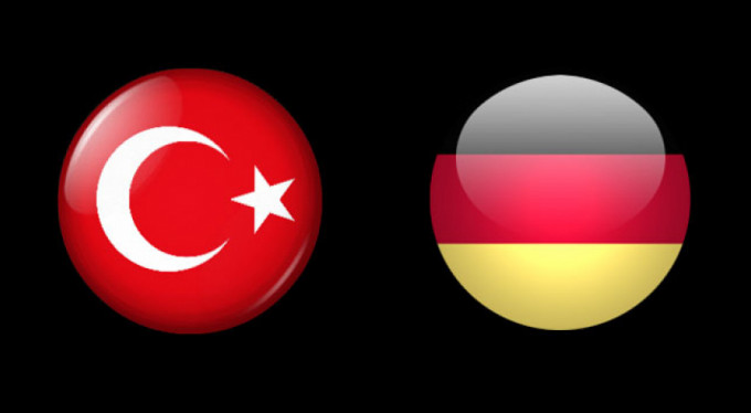 Bakanlıktan Türklere "Almanya" uyarısı