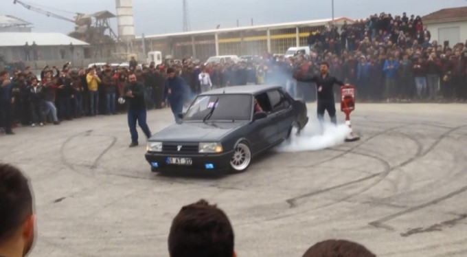 Bursa'da polisten drift partisine baskın