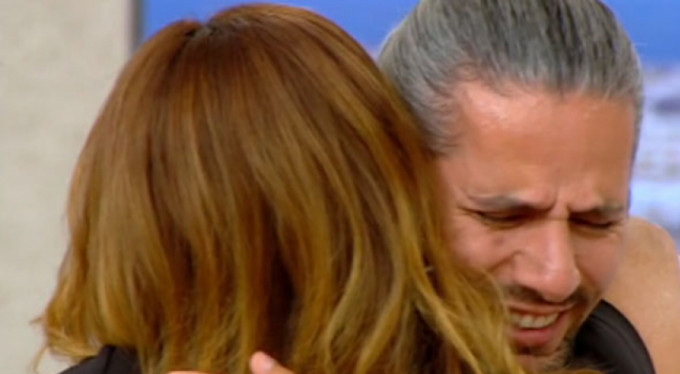 Ünlü sunucu 42 yıl sonra annesini buldu