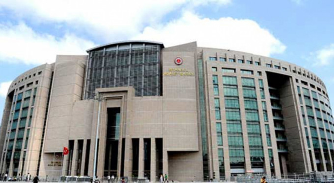 Adliye birbirine girdi! Dava sonrası kavga